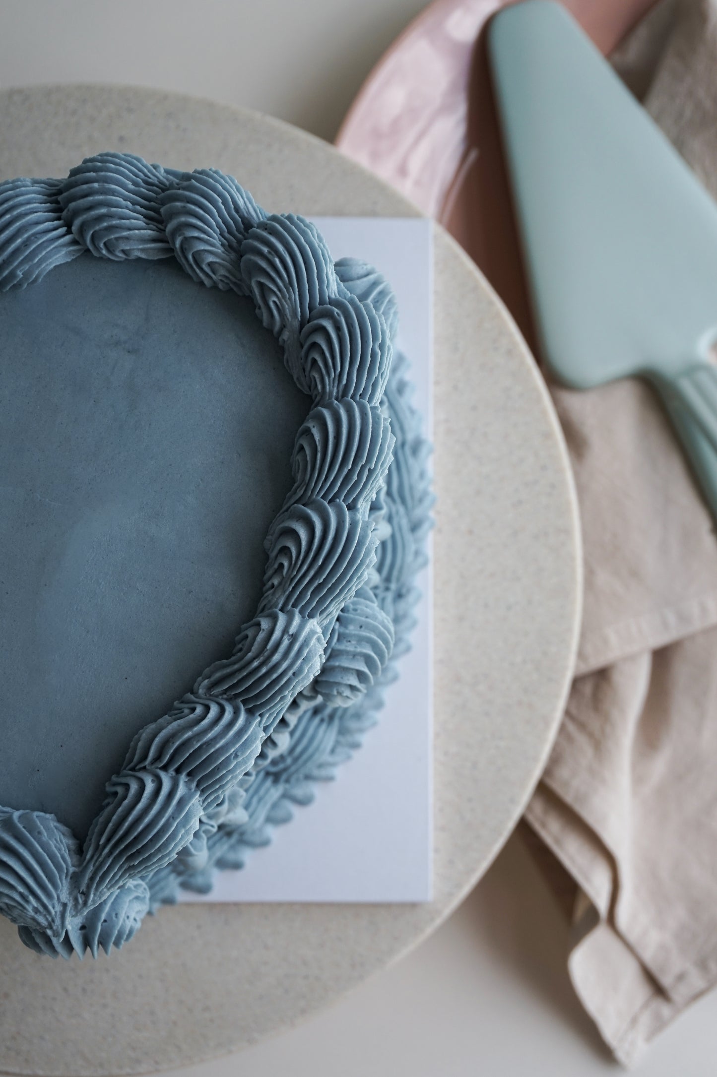 HEARTCAKE. Vintage Monochrome.